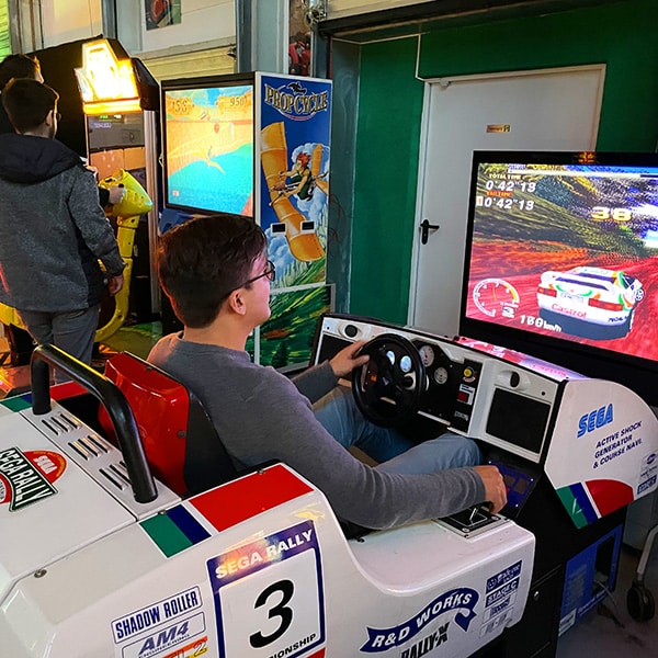 Blogbeitrag After Work bei Retrogames: Eintauchen in die Welt der Videospiele